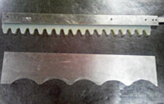 Wave shaping plate